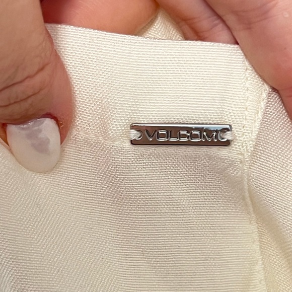 NWT LS Volcom Size Medium (8) - Picture 3 of 6